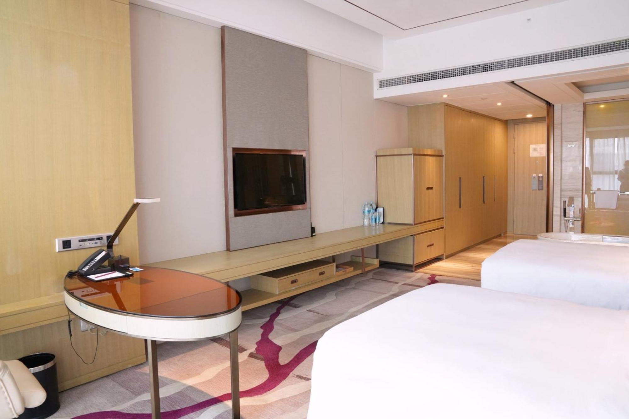 Crowne Plaza Yibin By Ihg Hotel Eksteriør billede